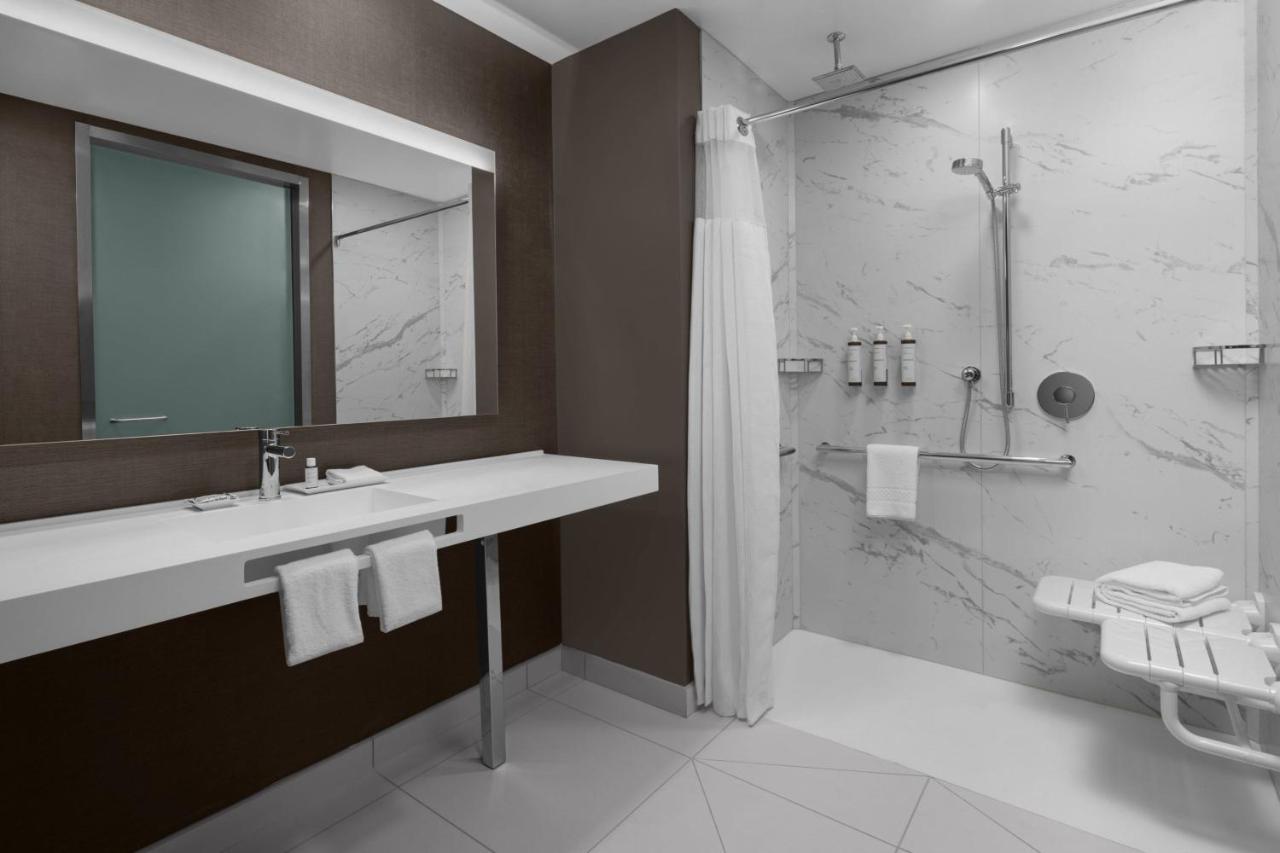 Ac Hotel By Marriott Charlotte Ballantyne Bagian luar foto