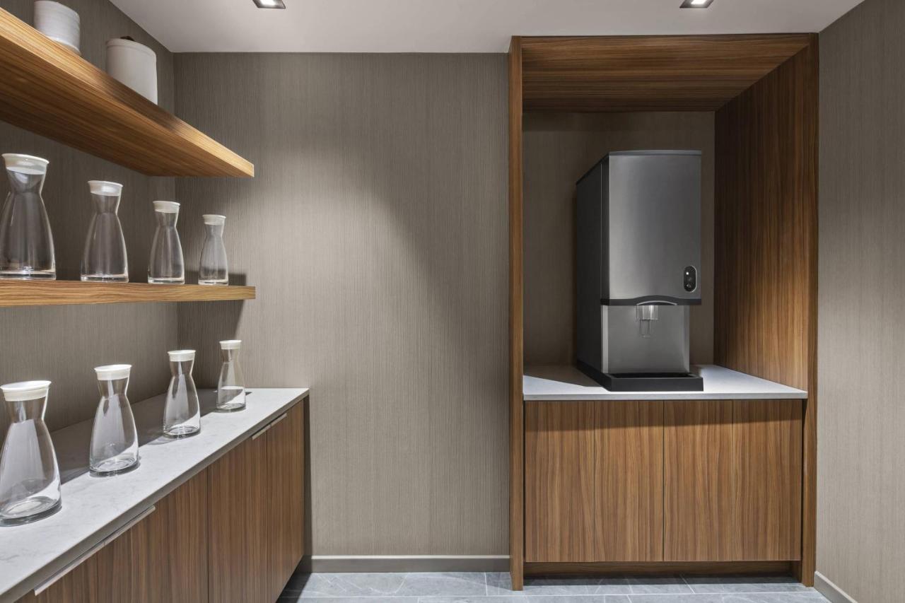 Ac Hotel By Marriott Charlotte Ballantyne Bagian luar foto